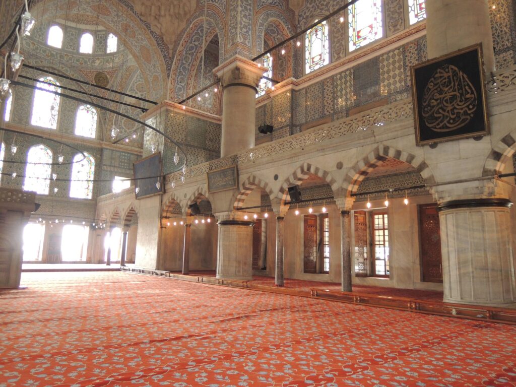 Prayer Times in Vaughan: Accurate Daily Salah Timings for the Muslim Community